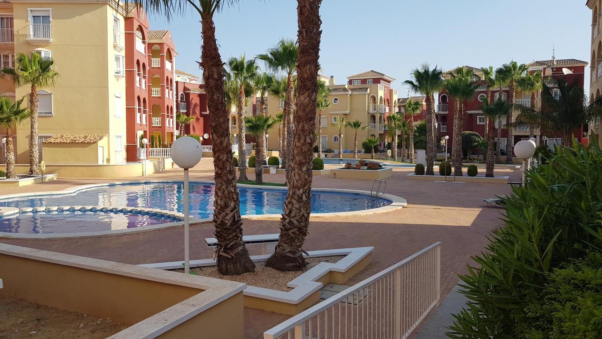 Spacious 3 Bedroom 2 Bathroom Apartment - Puerto Marina Complex Los Alcázares Eksteriør bilde